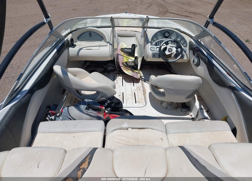 2007 MARIAH BOAT AND TRAILER 18' VIN: VMHAB174F607