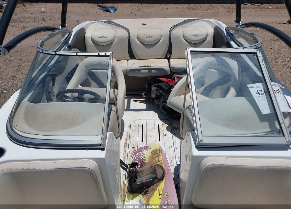 2007 MARIAH BOAT AND TRAILER 18' VIN: VMHAB174F607