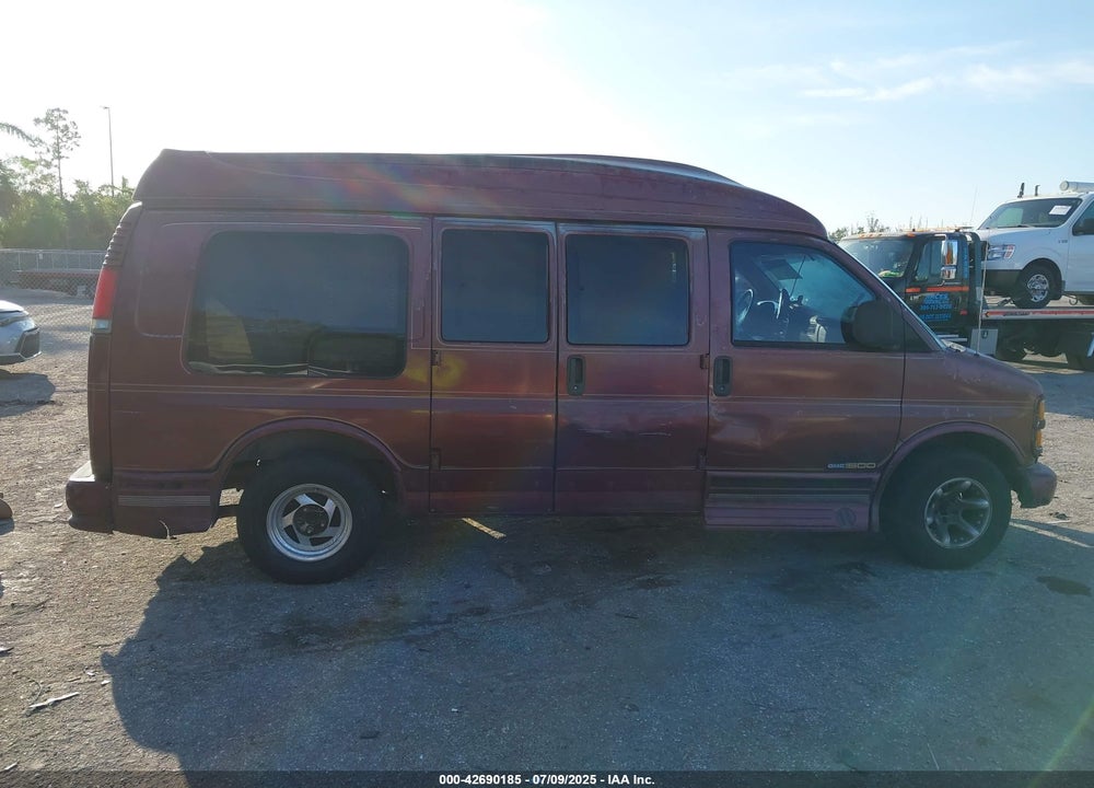 1998 GMC SAVANA RV VIN: 1GDFG15R2W1044728