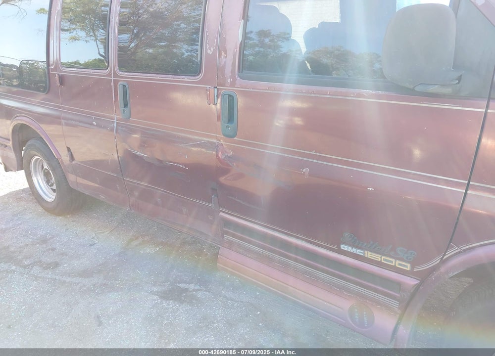 1998 GMC SAVANA RV VIN: 1GDFG15R2W1044728