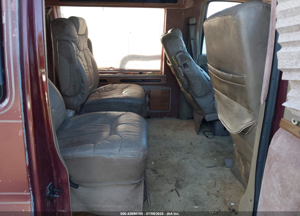 1998 GMC SAVANA RV VIN: 1GDFG15R2W1044728