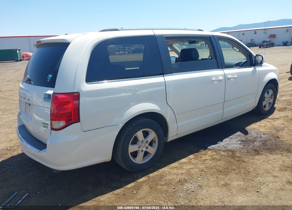 2011 DODGE GRAND CARAVAN CREW VIN: 2D4RN5DG9BR662524