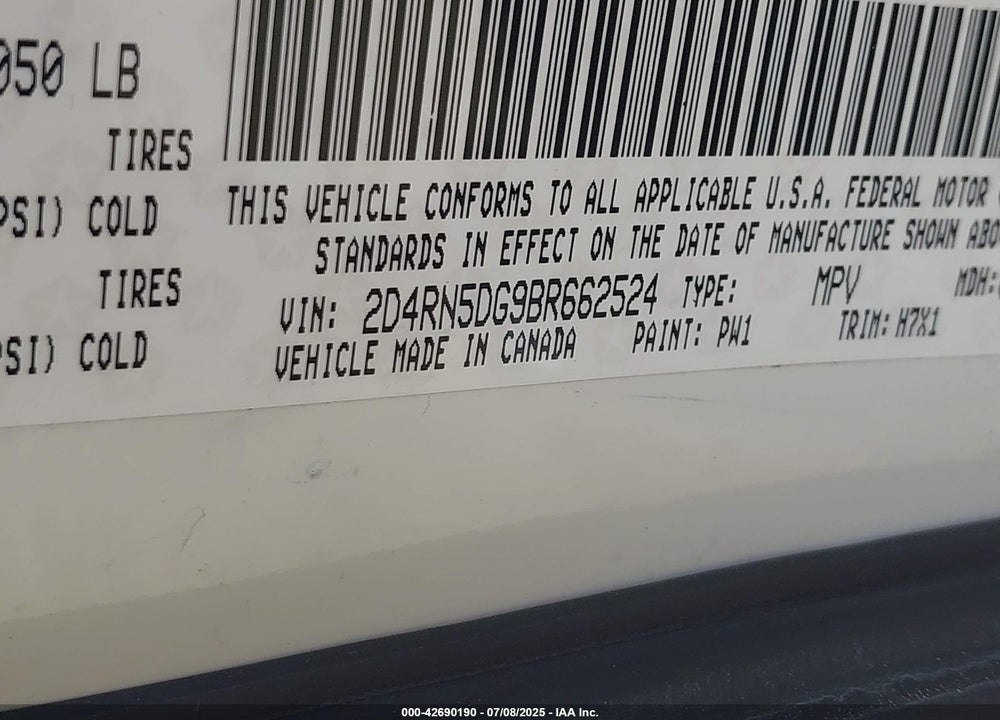 2011 DODGE GRAND CARAVAN CREW VIN: 2D4RN5DG9BR662524