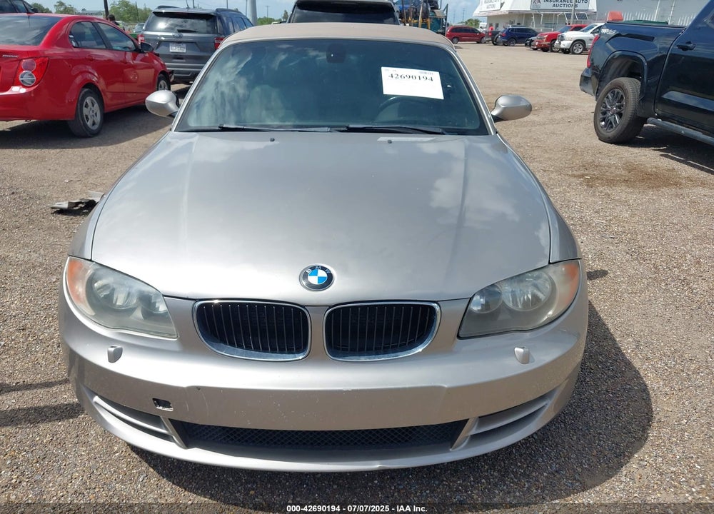 2009 BMW 1 SERIES VIN: WBAUL73529VJ74898