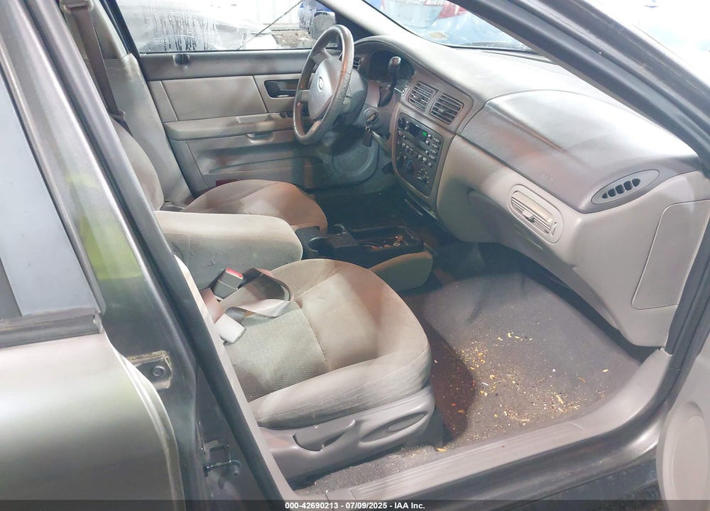 2005 FORD TAURUS SE VIN: 1FAHP532X5A286309