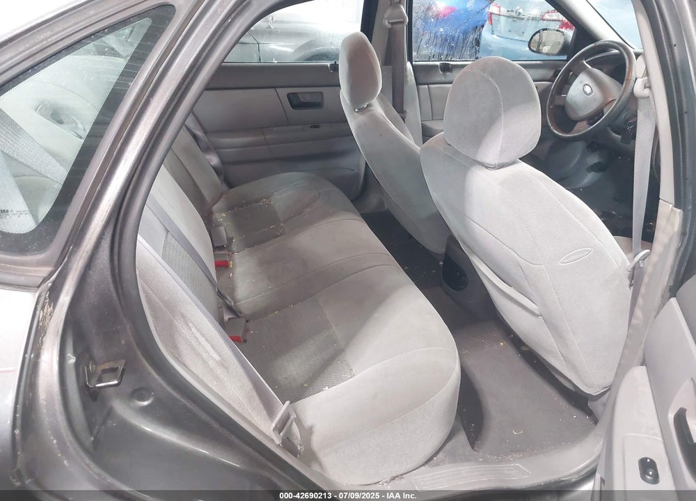 2005 FORD TAURUS SE VIN: 1FAHP532X5A286309