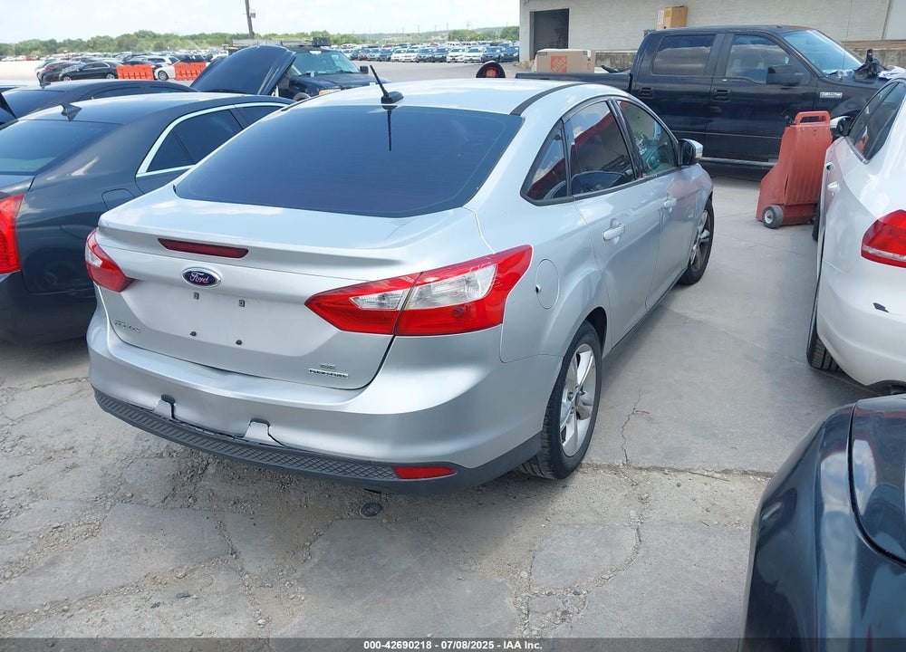 2014 FORD FOCUS VIN: 1FADP3F21EL242301
