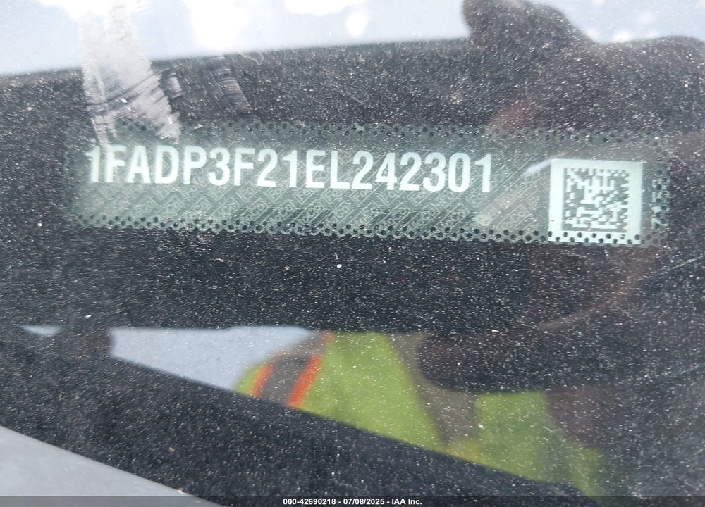 2014 FORD FOCUS VIN: 1FADP3F21EL242301