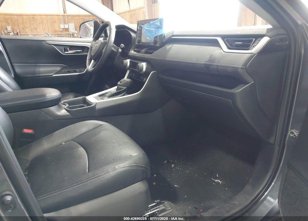 2020 TOYOTA RAV4 VIN: 2T3P1RFV8LW126027