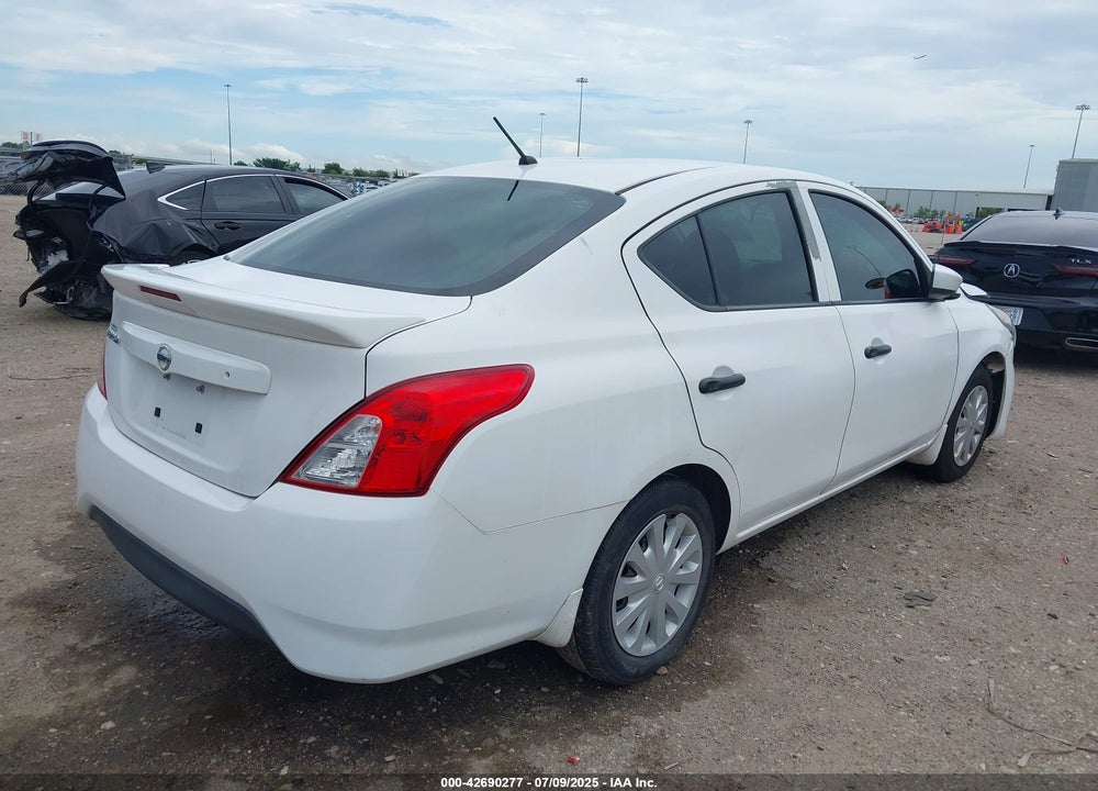 2017 NISSAN VERSA VIN: 3N1CN7AP7HL857033