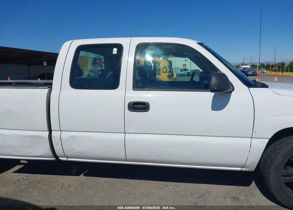 2004 GMC SIERRA 1500 VIN: 1GTEC19T44E127956