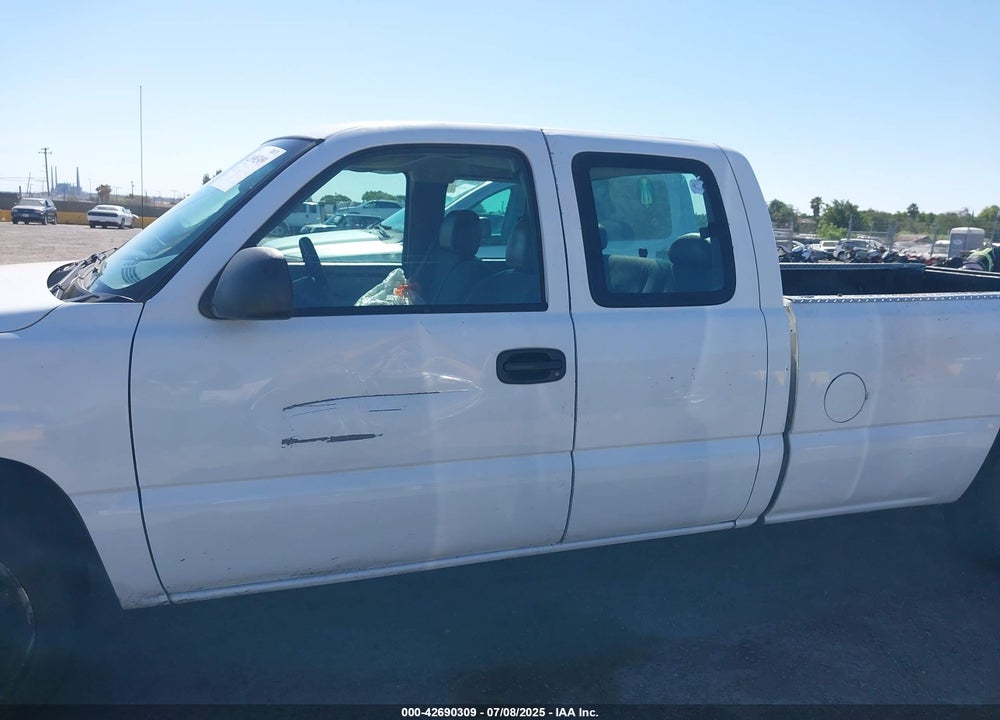 2004 GMC SIERRA 1500 VIN: 1GTEC19T44E127956