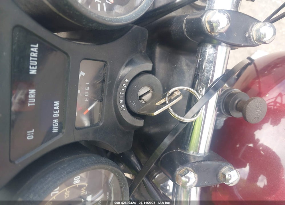 1981 SUZUKI GS750 L VIN: JS1GR71L5B2104815