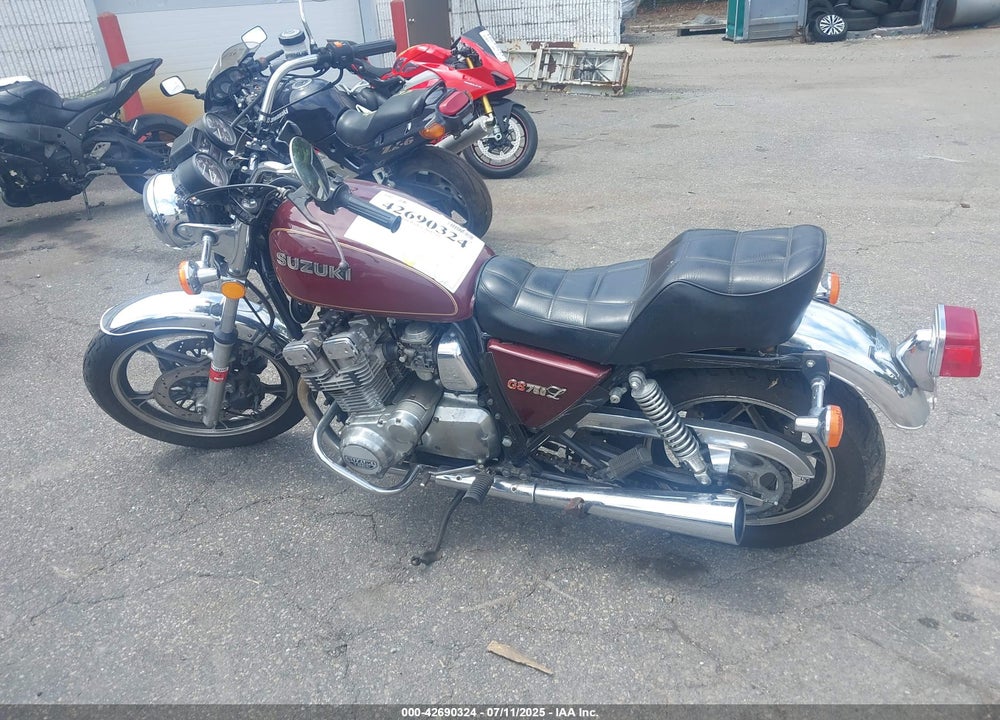 1981 SUZUKI GS750 L VIN: JS1GR71L5B2104815