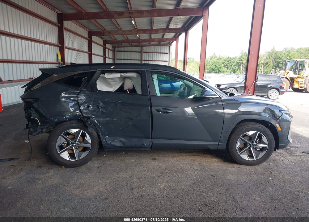 2025 HYUNDAI TUCSON VIN: 5NMJCCDE1SH446065