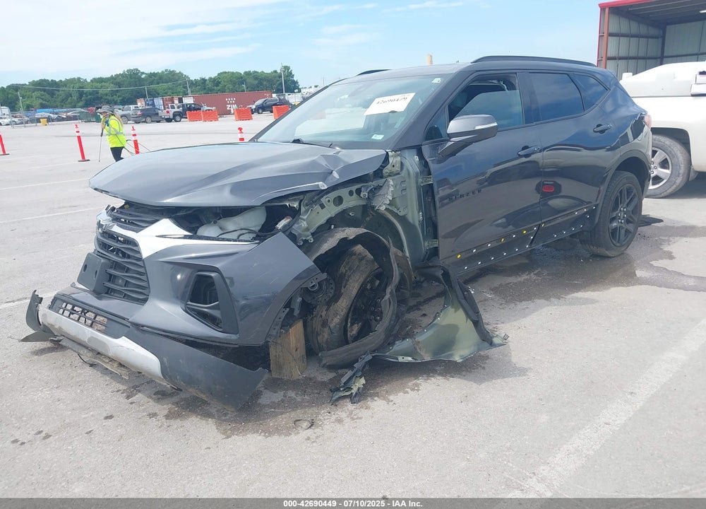 2022 CHEVROLET BLAZER VIN: 3GNKBJR43NS137102