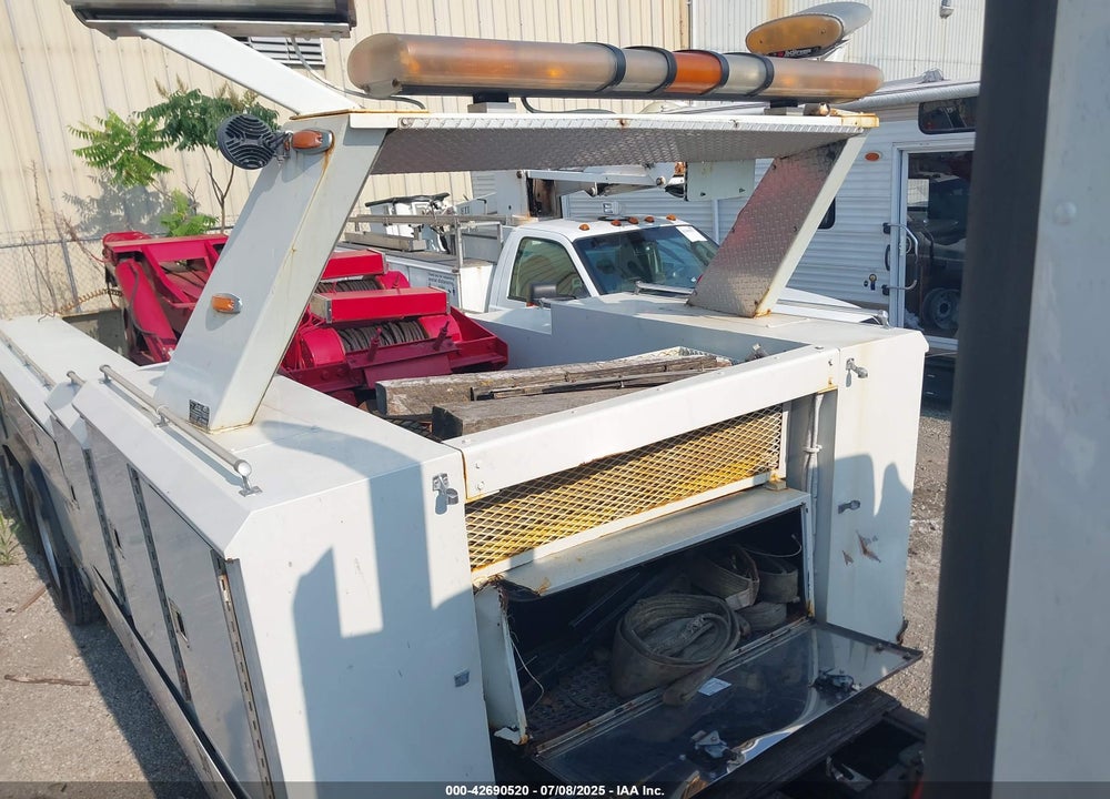 1992 KENWORTH CONSTRUCTION T600 VIN: 1XKAD59X0NJ575291