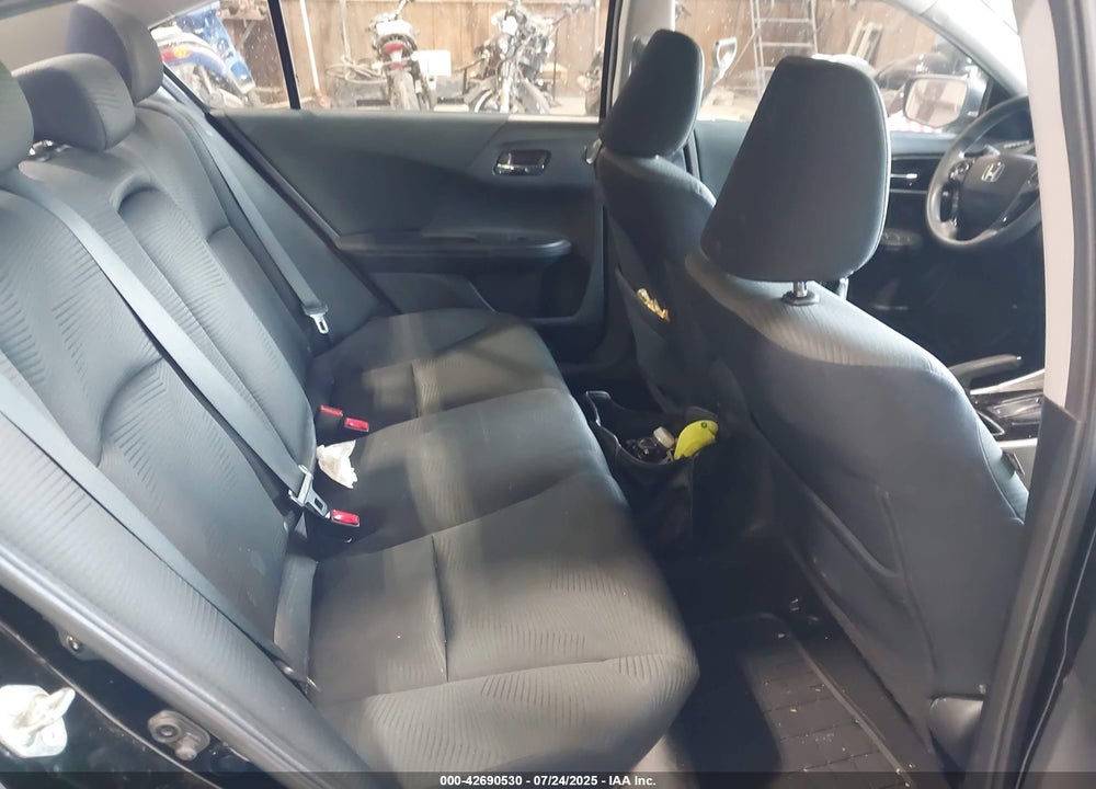 2016 HONDA ACCORD VIN: 1HGCR2F37GA112364