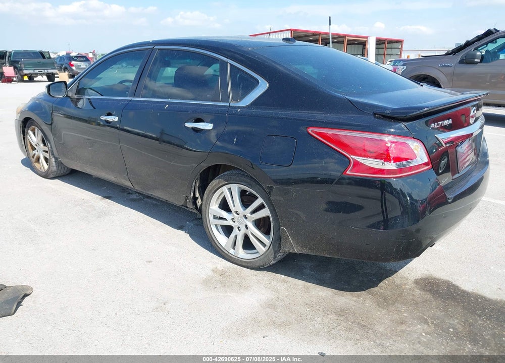 2013 NISSAN ALTIMA VIN: 1N4BL3AP2DC284383