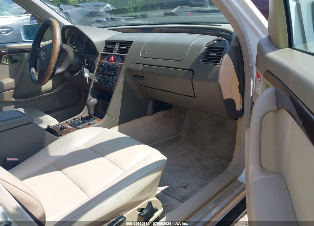 1997 MERCEDES-BENZ C 230 VIN: WDBHA23E2VF504829