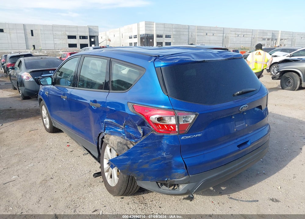 2017 FORD ESCAPE VIN: 1FMCU0F71HUB60300