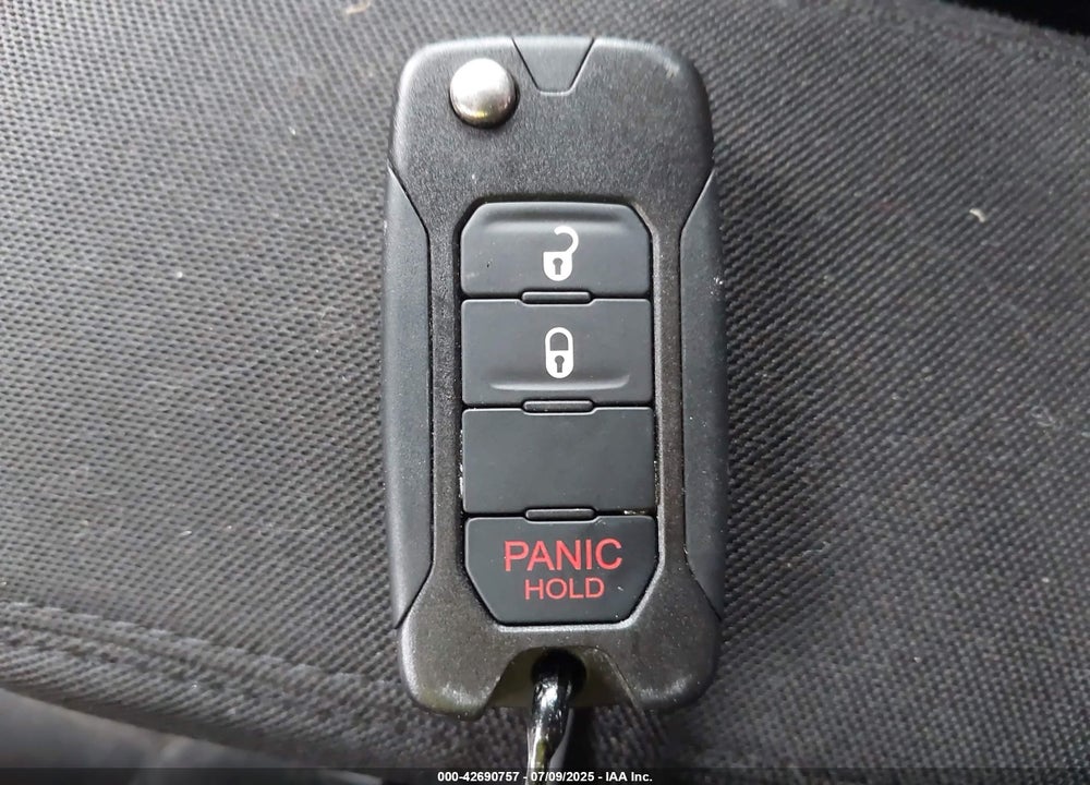 2016 JEEP RENEGADE VIN: ZACCJBAW9GPD39479