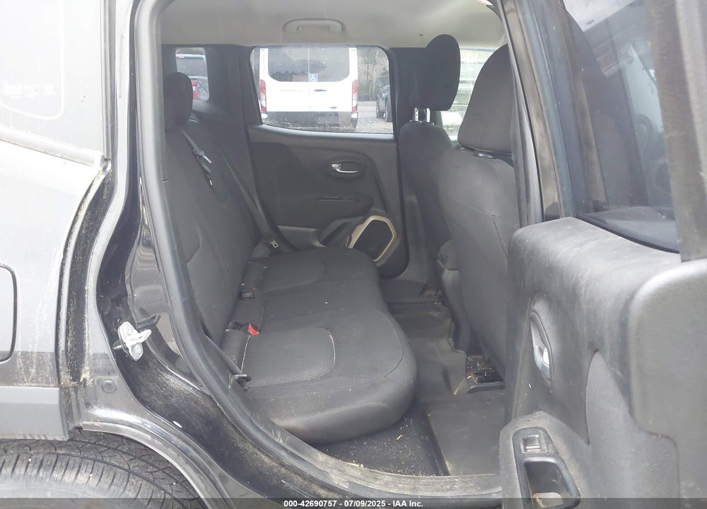 2016 JEEP RENEGADE VIN: ZACCJBAW9GPD39479