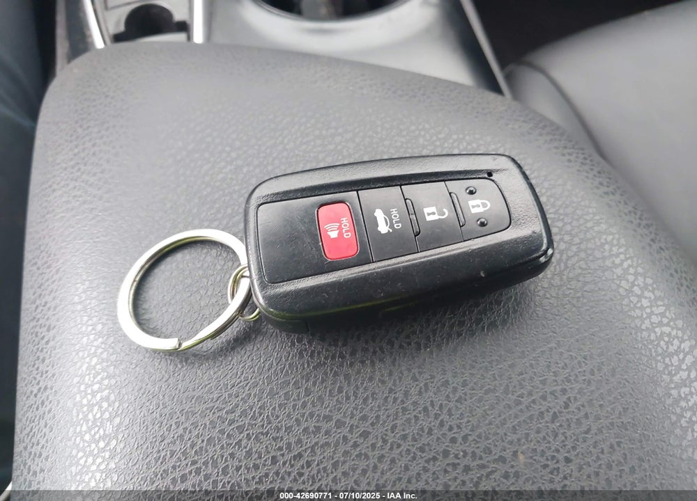 2020 TOYOTA CAMRY VIN: 4T1NZ1AK7LU040909