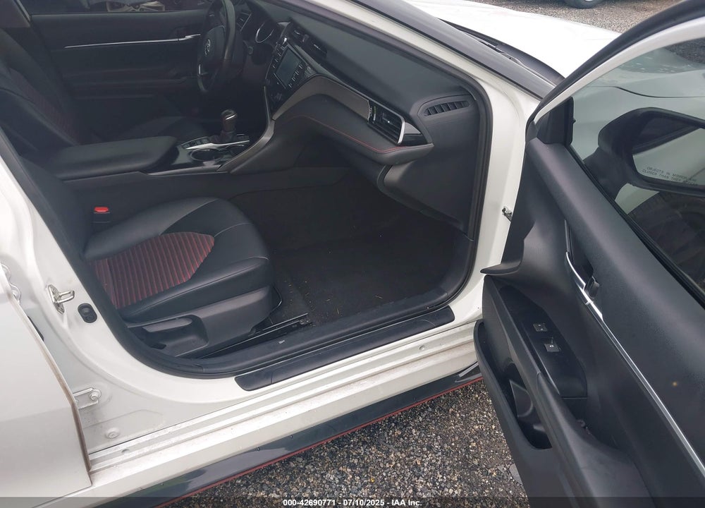 2020 TOYOTA CAMRY VIN: 4T1NZ1AK7LU040909