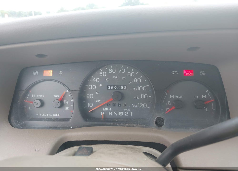 2004 MERCURY GRAND MARQUIS LS VIN: 2MEFM75W14X675043