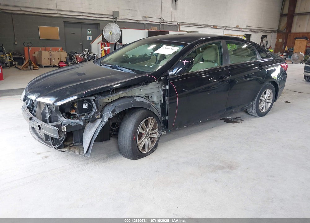 2013 HYUNDAI SONATA VIN: 5NPEB4AC2DH692108