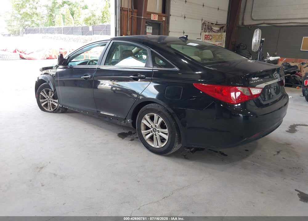 2013 HYUNDAI SONATA VIN: 5NPEB4AC2DH692108