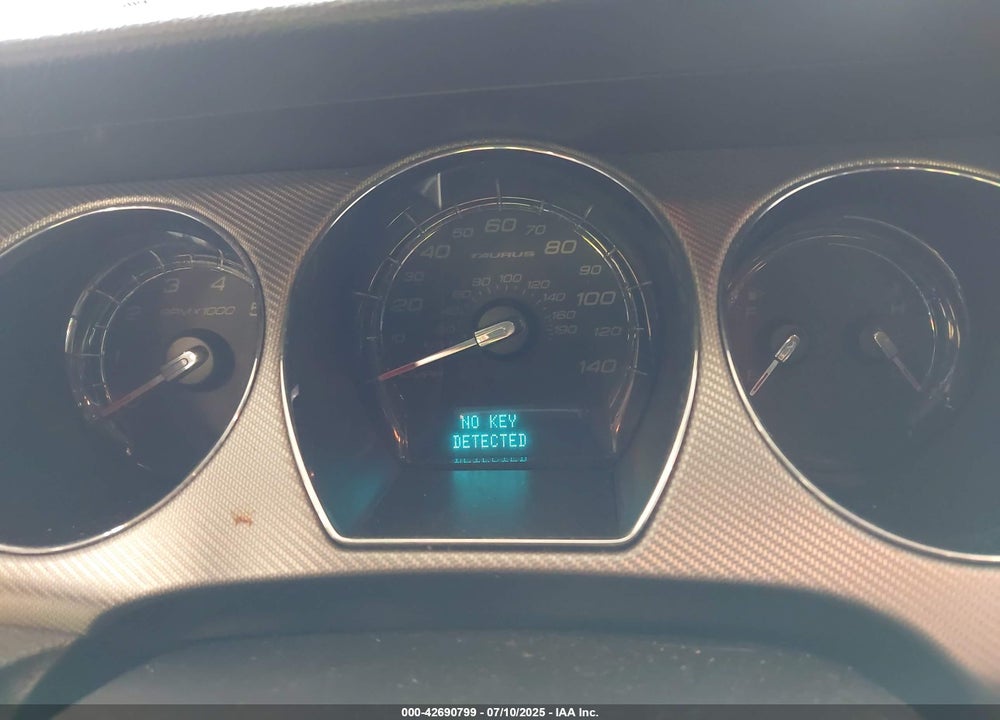 2010 FORD TAURUS VIN: 1FAHP2KT4AG113501