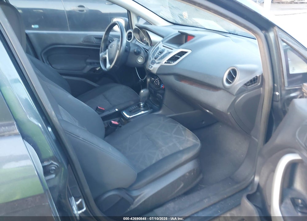 2011 FORD FIESTA VIN: 3FADP4FJXBM205187