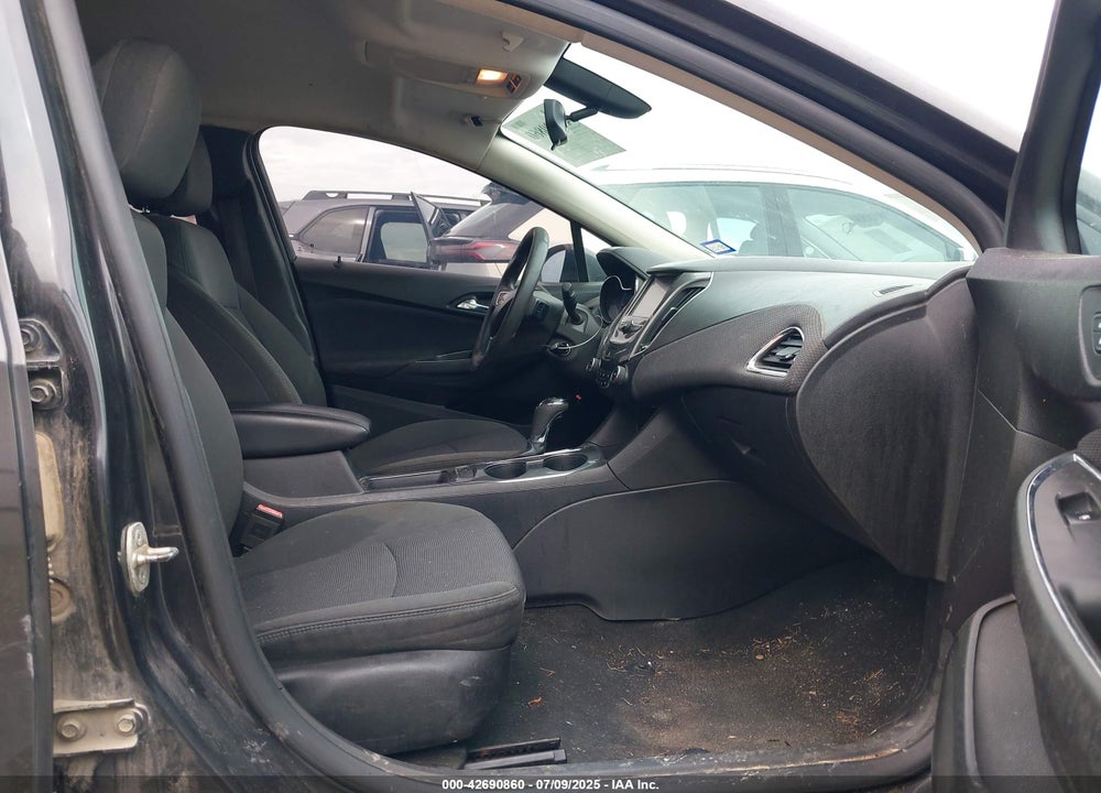 2017 CHEVROLET CRUZE LT AUTO VIN: 1G1BE5SM7H7100762