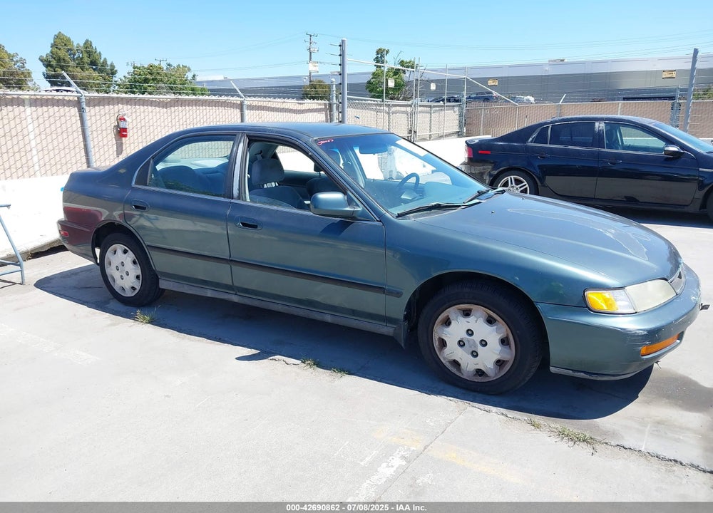 1997 HONDA ACCORD LX VIN: 1HGCD5634VA262185