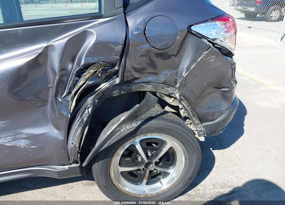 2017 HONDA HR-V VIN: 3CZRU5H33HM703795