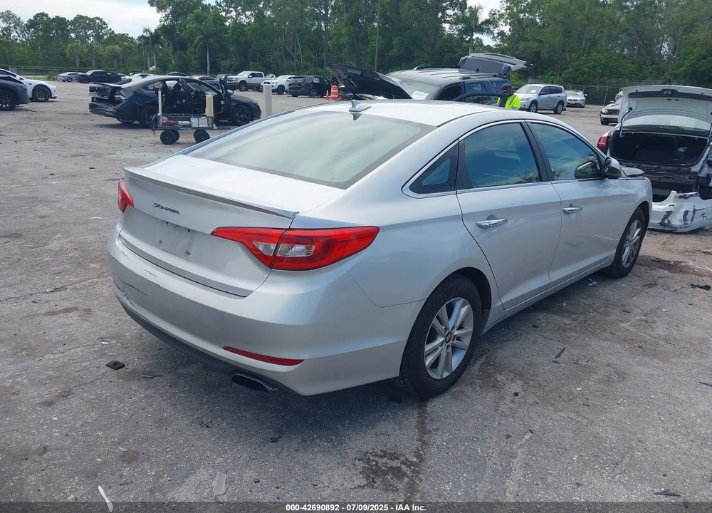 2017 HYUNDAI SONATA VIN: 5NPE24AF7HH531530