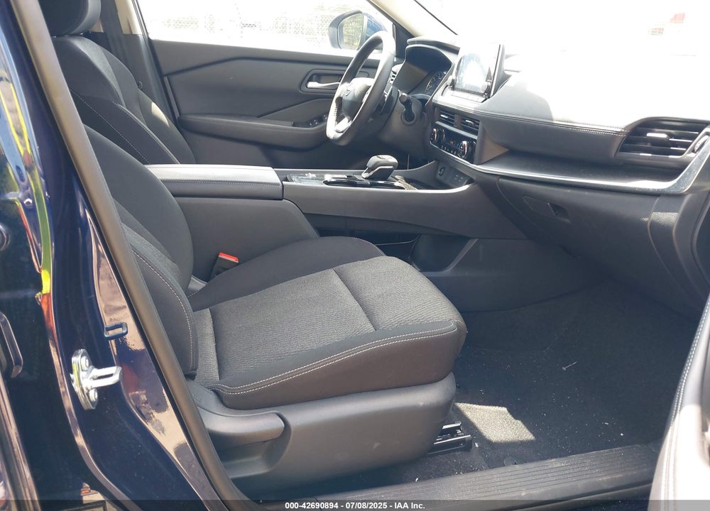 2025 NISSAN ROGUE VIN: 5N1BT3BA7SC829751