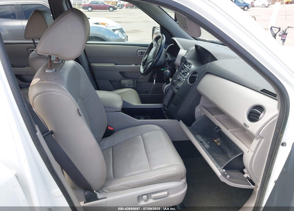 2015 HONDA PILOT VIN: 5FNYF4H54FB073777