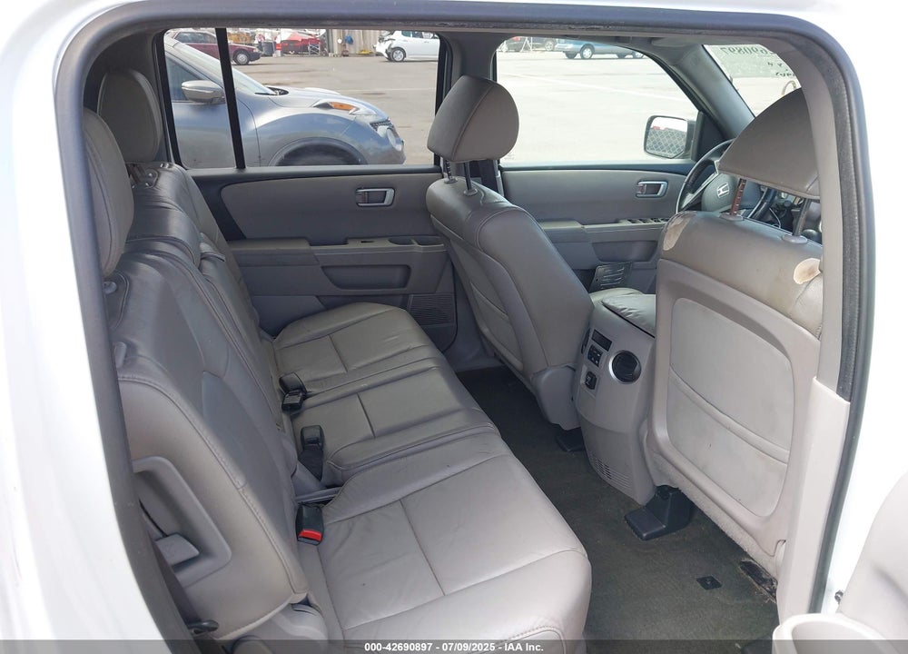 2015 HONDA PILOT VIN: 5FNYF4H54FB073777