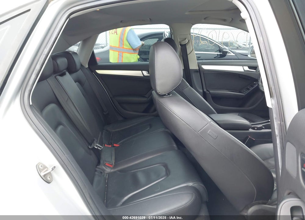 2009 AUDI A4 2.0T PREMIUM VIN: WAUSF78K19N018655
