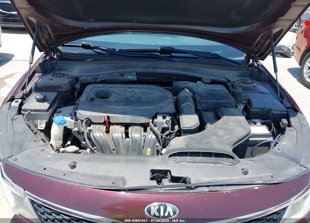 2016 KIA OPTIMA VIN: 5XXGT4L32GG018575