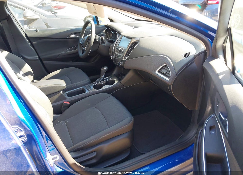 2018 CHEVROLET CRUZE LT AUTO VIN: 3G1BE6SMXJS596718
