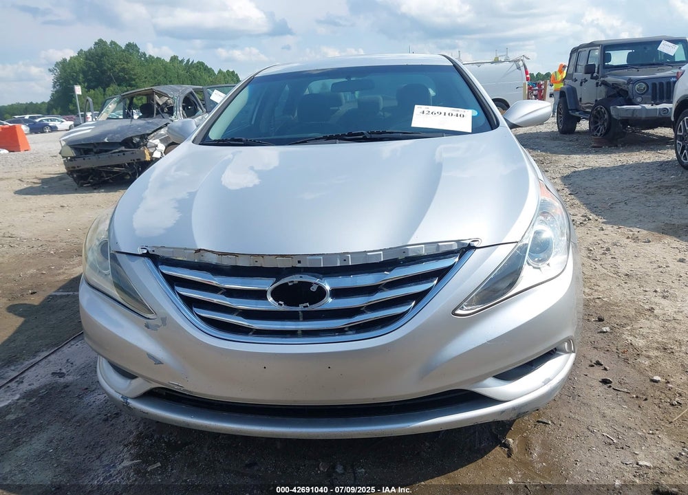 2011 HYUNDAI SONATA VIN: 5NPEB4AC4BH075564