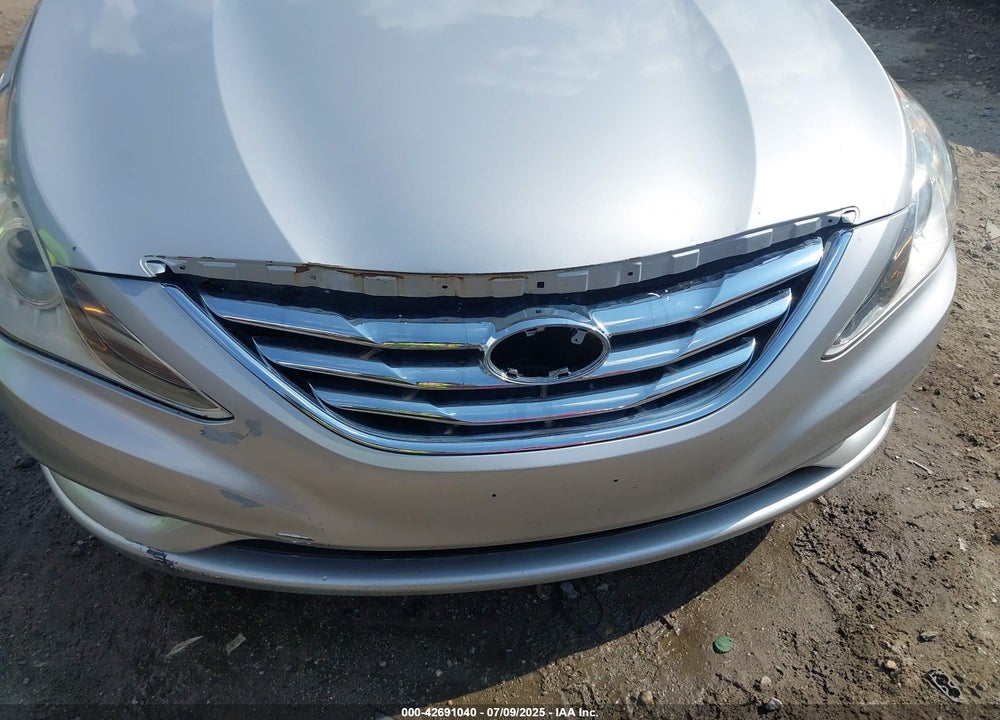2011 HYUNDAI SONATA VIN: 5NPEB4AC4BH075564
