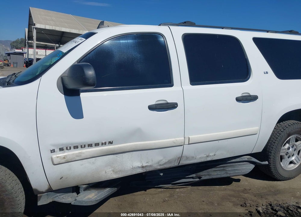 2008 CHEVROLET SUBURBAN 1500 VIN: 3GNFC16078G120116