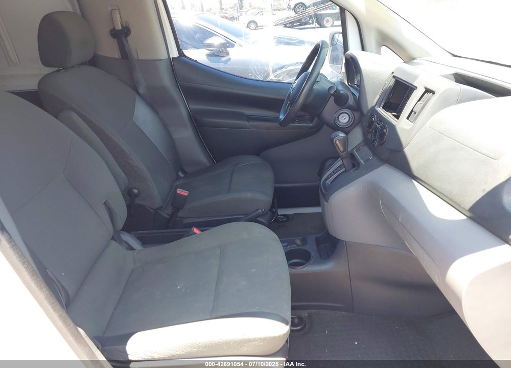 2017 NISSAN NV200 SV VIN: 3N6CM0KN2HK708987