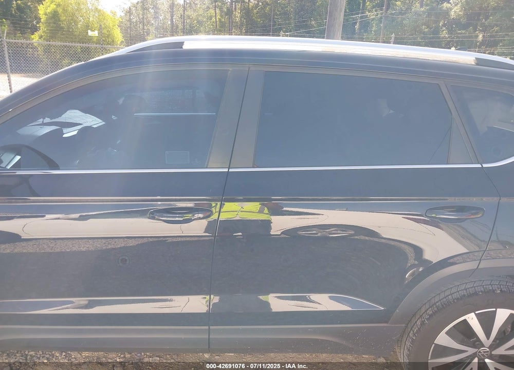 2024 VOLKSWAGEN TAOS VIN: 3VVSX7B24RM017147