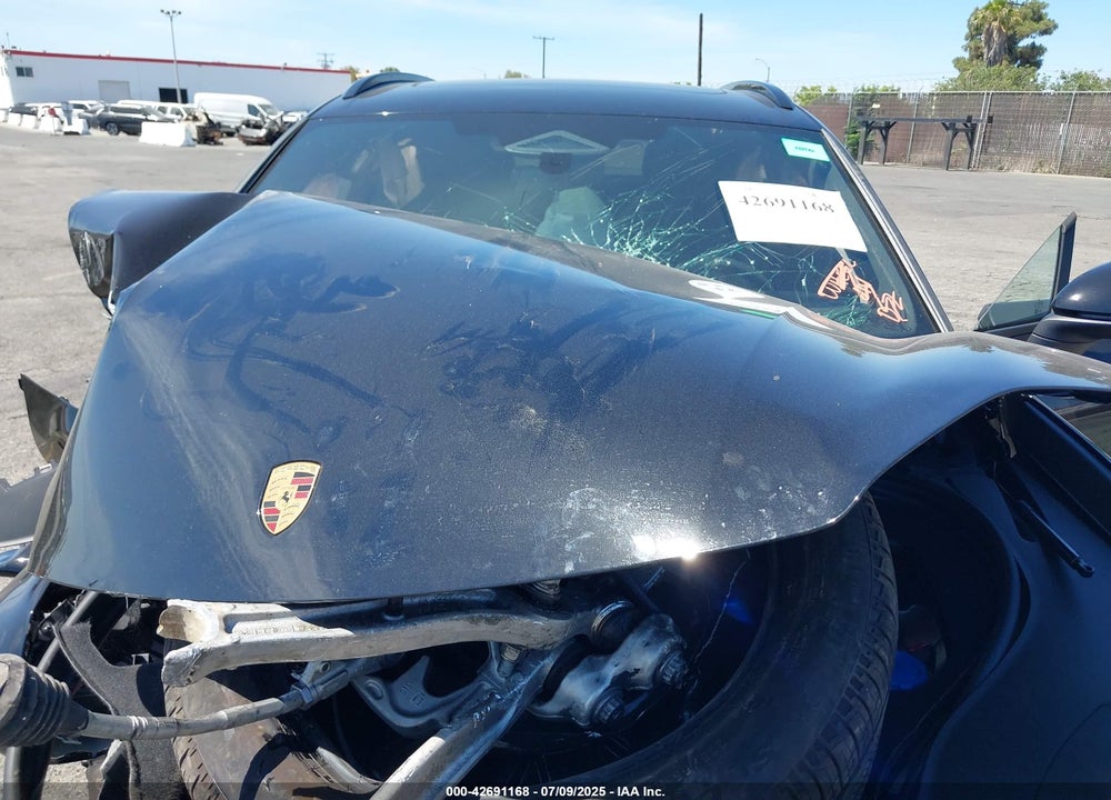 2025 PORSCHE MACAN VIN: WP1AD2XA2SL077033